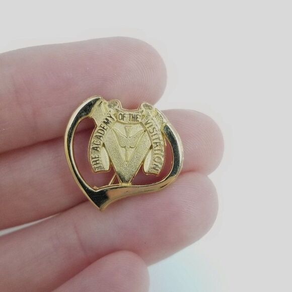 Vintage Academy of Visitation Gold Tone Lapel Pin, Religious Brooch Pendant - Picture 4 of 5